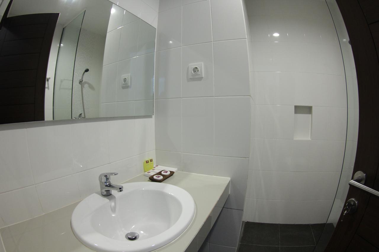 Amantis Hotel Demak Exterior foto